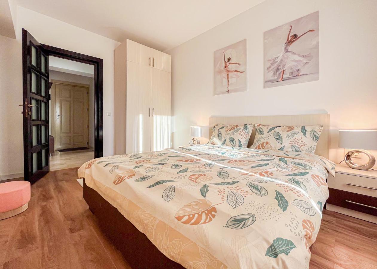 Uniquemoments Airport Apartment & Secure Parking & Airport Shuttle ยาช ภายนอก รูปภาพ